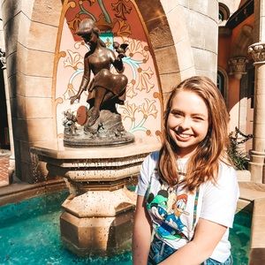 Meet your Posher, Ellie